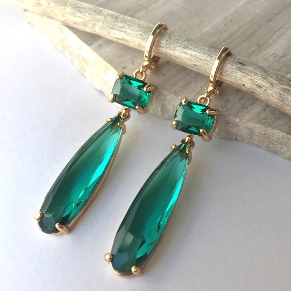 Emerald Glass double drop prong set stone Earrings ~NWT - Picture 14 of 14